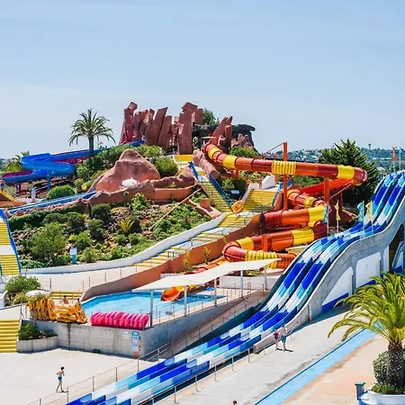 Superbe Avec Piscine Dans Quartier Residentiel Calme Proche Des Plages Parchal